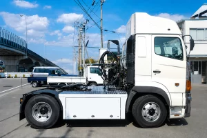 FRP製トラック車体用スカート