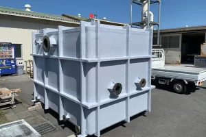 FRP貯水タンク